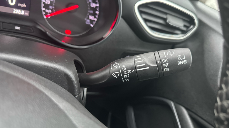 Vauxhall Crossland 1.5 Turbo D Ultimate 5dr Diesel Hatchback